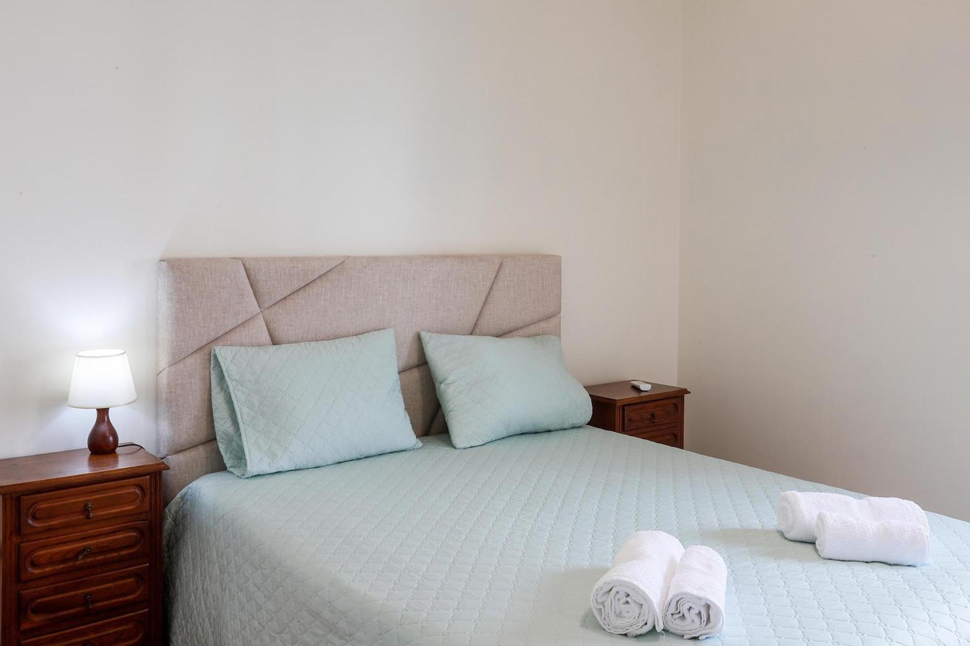 Apartamento Vila Melgaco Luaran gambar